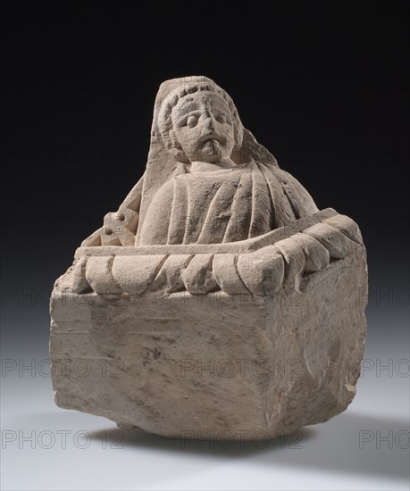 Cornerstone or Corbel (?), 4th-5th Century. Egypt, Coptic Period. Limestone; overall: 24.2 x 23 cm (9 1/2 x 9 1/16 in.).