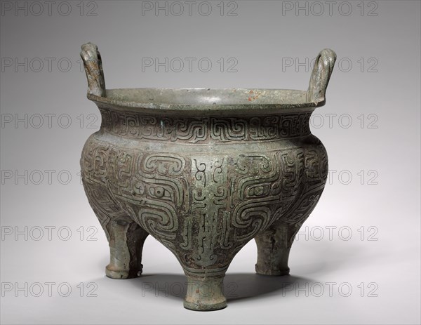 Hollow-Legged Tripod (Li Ding), late 900 BC. China, Shaanxi province, Xi'an,, Western Zhou dynasty (c. 1046-771 BC). Bronze; diameter: 27.7 cm (10 7/8 in.); overall: 23 cm (9 1/16 in.).