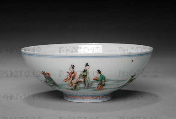 Pair of Bowls with Xiwangmu and Attendants, 1662-1722. China, Jiangxi province, Jingdezhen, Qing dynasty (1644-1911), Chenghua mark (1465-1487) but Kangxi period (1662-1722). Porcelain with famille verte overglaze enamel decoration; diameter: 14.3 cm (5 5/8 in.); overall: 17.8 cm (7 in.); vessel: 14.4 cm (5 11/16 in.).