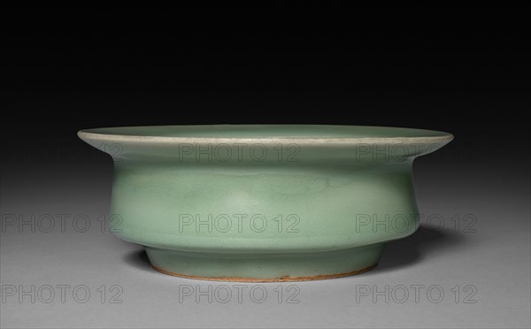 Brush Washer:  Longquan Ware, 13th Century. China, Southern Song dynasty (1127-1279). Glazed porcelain; diameter: 16.2 cm (6 3/8 in.); overall: 5.8 cm (2 5/16 in.).