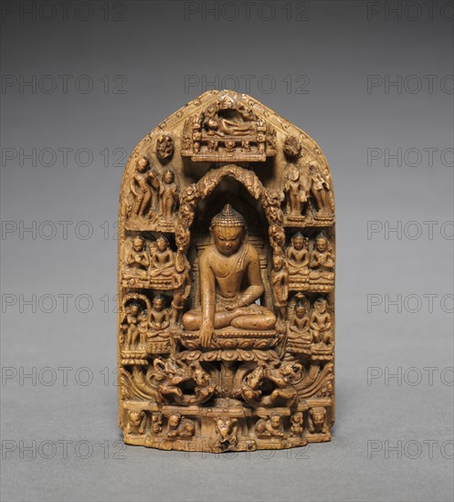 Buddha Calling the Earth to Witness, 1000-1100s. Northern India, Bihar, 11th-12th century. Stone; overall: 8.2 x 6.1 cm (3 1/4 x 2 3/8 in.).