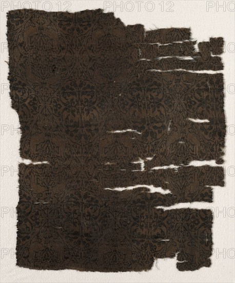Fragment, 1100s - early 1200s. Iran or Iraq ?, 12th-early 13th century. Compound twill weave, silk; overall: 29.2 x 35.5 cm (11 1/2 x 14 in.)
