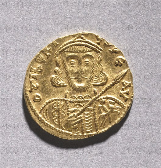 Solidus with Tiberius III Apsimarus (obverse), 698-705. Byzantium, Constantinople, late 7th-early 8th century. Gold; diameter: 2 cm (13/16 in.).