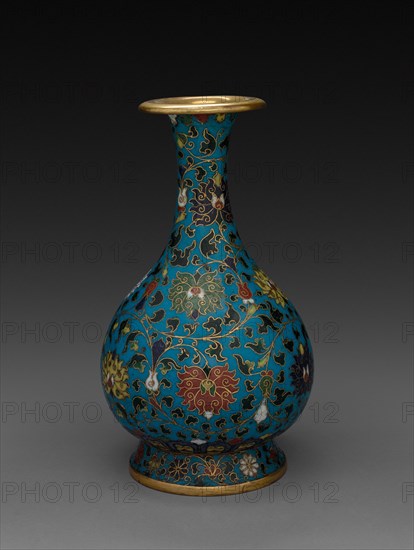 Vase with Floral Scrolls, 1600s. China, Ming dynasty (1368-1644). Cloisonné enamel; overall: 25.7 cm (10 1/8 in.).