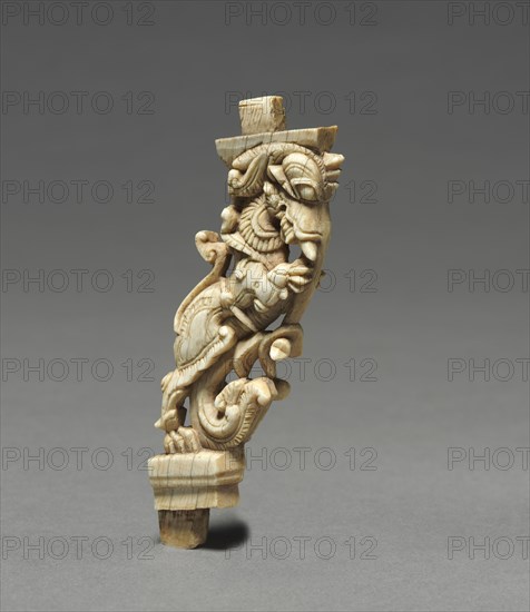 Carved Bracket, 1600s. South India, probably Madura area, 17th century. Ivory; overall: 10.2 cm (4 in.).