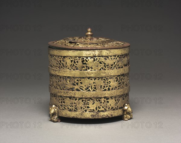 Cylindrical Container with Cover (Lian), 100 BC- 100. China, Han dynasty (202 BC-AD 220). Gilt bronze with openwork and chased designs; diameter: 16 cm (6 5/16 in.); overall: 17.2 cm (6 3/4 in.).