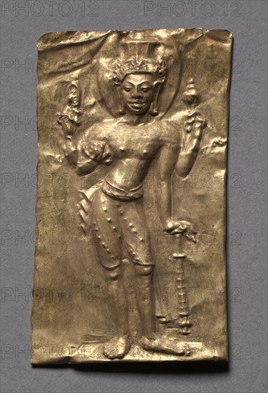 Plaque with Vishnu, c. 600s. Thailand, Sri Deb Style, Mon-Dvaravati period, c. 7th-8th Century. Gold repoussé; overall: 7.6 x 4.5 cm (3 x 1 3/4 in.).