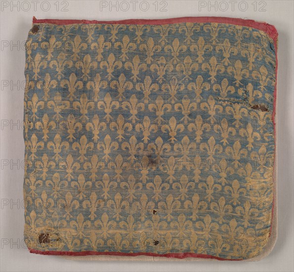 Reliquary Bag, 13th century. Spain, Mudejar, 13th century. Compound twill weave: silk; overall: 34 x 35.9 cm (13 3/8 x 14 1/8 in.)