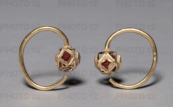 Earrings (pair), 400s. Ostrogothic, Migration period, 5th century. Gold with garnets; overall: 3.5 x 3.4 x 1.2 cm (1 3/8 x 1 5/16 x 1/2 in.)