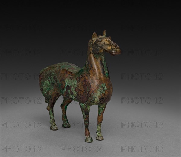 Standing Horse, 206 BC - AD 220. China, Han dynasty (202 BC-AD 220). Bronze; overall: 6.5 cm (2 9/16 in.).