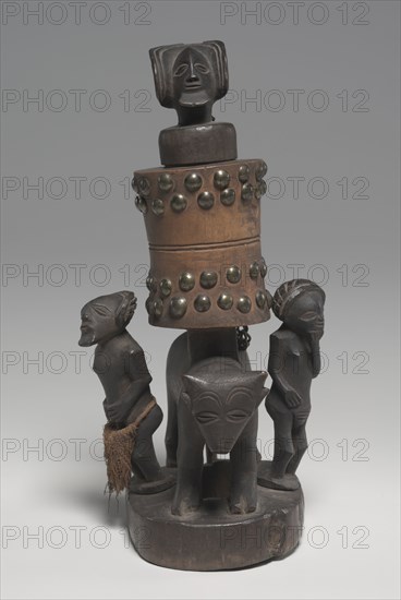 Mortar, late 1800s. Central Africa, Democratic Republic of the Congo or Angola, Chokwe, late 19th century. Wood, metal, fiber; overall: 22.5 x 8.4 x 13.8 cm (8 7/8 x 3 5/16 x 5 7/16 in.)