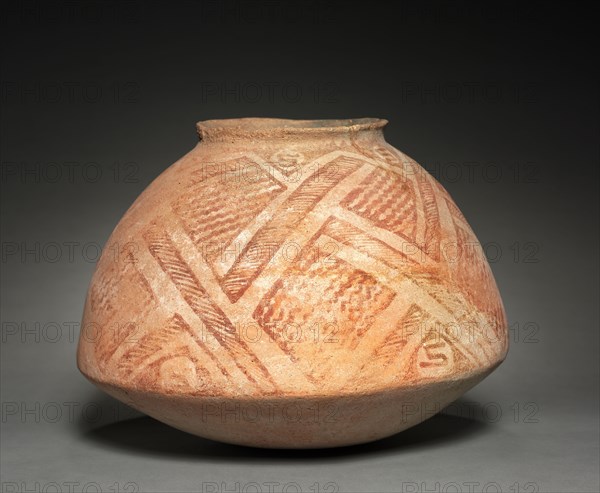 Large Storage Jar, c. 900-1100. Southwest, Arizona, Hohokam, 10th-11th century. Ceramic, slip; overall: 24.5 x 32.7 cm (9 5/8 x 12 7/8 in.)