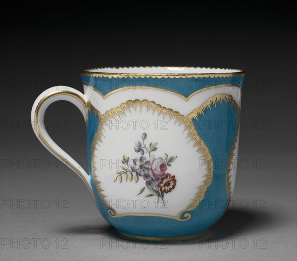 Cup, 1759. Sèvres Porcelain Manufactory (French, est. 1740). Soft-paste porcelain; overall: 8 x 10.2 x 8 cm (3 1/8 x 4 x 3 1/8 in.).