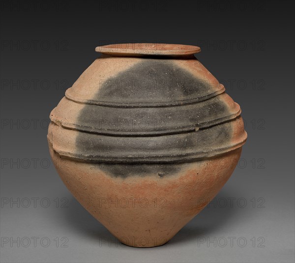 Jar, c. 100 BC-100 AD. Japan, Yayoi period (c. 300 BC-AD 400). Burnished earthenware; diameter: 29.8 cm (11 3/4 in.); overall: 19 cm (7 1/2 in.).