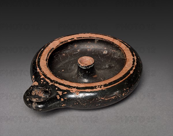Oil Lamp, 5th century BC. Greece, Athens, 5th century BC. Ceramic; overall: 2.5 x 8.9 cm (1 x 3 1/2 in.).