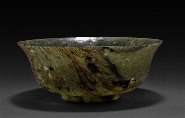 Bowl, 1736-1795. China, Qing dynasty (1644-1912), Qianlong reign (1735-1795). Spinach jade; diameter: 19.6 cm (7 11/16 in.); overall: 7.7 cm (3 1/16 in.).