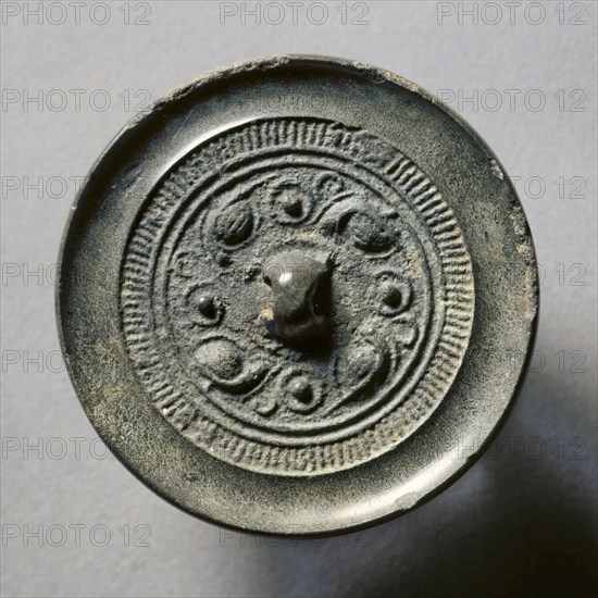 Mirror with Four Nipples and Four Birds, late 3rd Century BC - early 1st Century. China, Western Han dynasty (202 BC-AD 9). Bronze; diameter: 6.2 cm (2 7/16 in.); overall: 1 cm (3/8 in.); rim: 0.6 cm (1/4 in.).