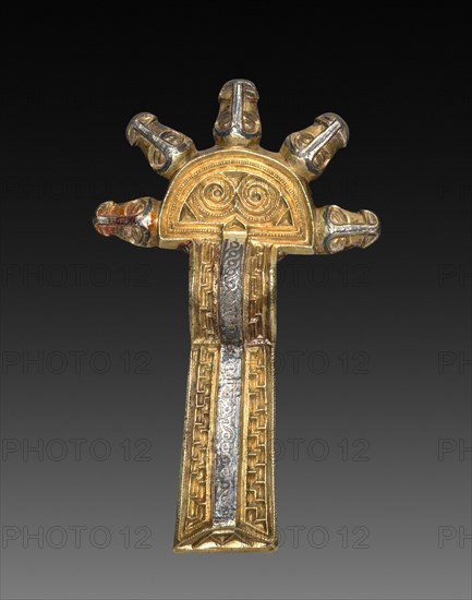 Fibulae, 500s-600s. Alemannic, Migration Period, 6th-7th century. Cast silver, parcel-gilt, with niello; overall: 10.5 x 6.5 x 2 cm (4 1/8 x 2 9/16 x 13/16 in.).