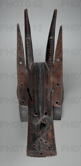 Helmet Mask, mid-late 1800s. Western Sudan, Mali, Malinke, mid-late 1800s. Wood; overall: 47 cm (18 1/2 in.)