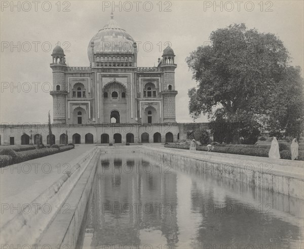 Saftar Jung Tomb, Delhi, c. 1890s. Studio of A. W. A. Plâté Studio (Ceylonese). Platinum print; image: 22.8 x 27.4 cm (9 x 10 13/16 in.); paper: 22.8 x 27.7 cm (9 x 10 7/8 in.); matted: 40.6 x 50.8 cm (16 x 20 in.)