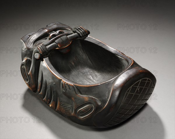 Beaver-Shaped Bowl, c. 1890-1920. North America, Northwest Coast, Tlingit?, Post-contact period. Wood; overall: 11.3 x 27 x 18.7 cm (4 7/16 x 10 5/8 x 7 3/8 in.).