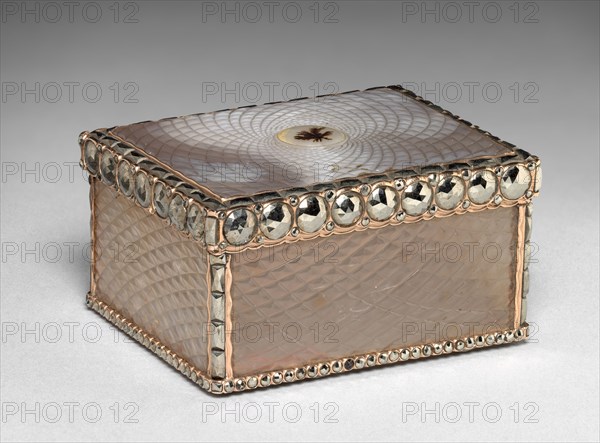 Snuff Box, c. 1750-60. England, late 18th century. Gold-mounted agate, engine-turned panels, hematites;
