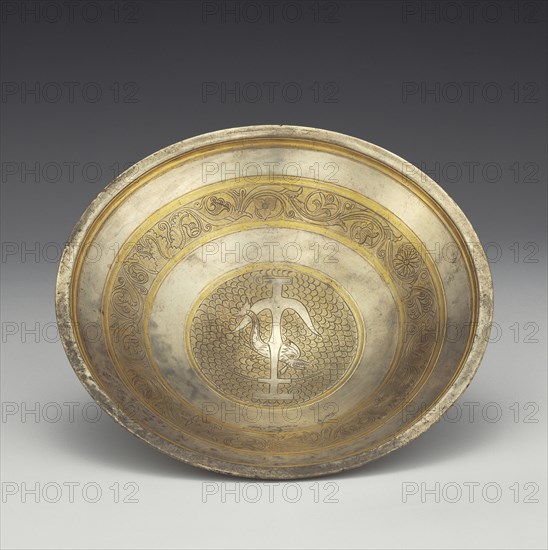 Bowl with Anchor and Dolphin Medallion; 2nd century B.C; Silver; gilding; 4.3 × 18.5 cm, 0.4078 kg, 1 11,16 × 7 5,16 in., 0.899