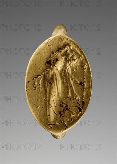 Dancing Maenad; 400–350 B.C; Gold; 1.9 × 1.3 cm, 3,4 × 1,2 in