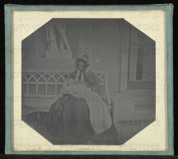 Portrait of a woman with a baby; Jean-Gabriel Eynard, Swiss, 1775 - 1863, about 1843; Daguerreotype