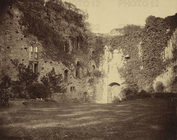 Castle, Kenilworth; Frederick Scott Archer, British, 1813 - 1857, England; 1851; Albumen silver print