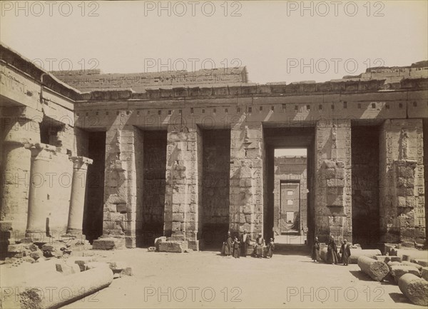 Medinet Habu, Second Court on the East Side , Medinet Habout, Deuxième Cour Cote Est; Antonio Beato, English, born Italy