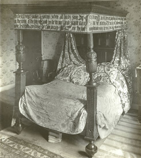 Kelmscott Manor. Wm. Morris's Bedroom; Frederick H. Evans, British, 1853 - 1943, 1896; Lantern slide; 6.8 x 5.9 cm