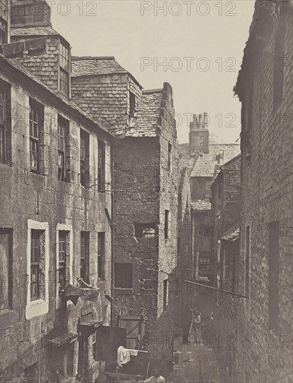 Close, No. 122 Saltmarket; Thomas Annan, Scottish,1829 - 1887, Glasgow, Scotland; negative 1868 - 1871; print 1877; Carbon