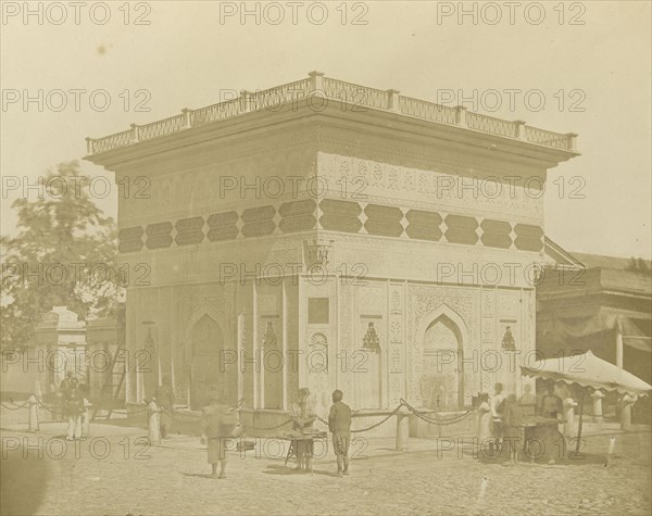 Modern Fountain, Tophane, Constantinople, Istanbul; James Robertson, English, 1813 - 1888, Turkey; 1855 - 1856; Salted paper