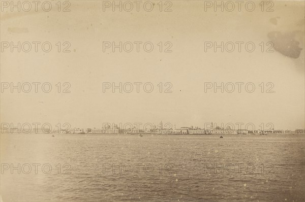 Mexique. Vera Cruz vue prise de la Mer; Veracruz, Mexico; 1860s - 1880s; Albumen silver print