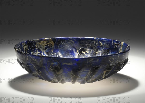 Ribbed Bowl; Workshop in the Eastern Mediterranean, Italy; 1st century B.C; Glass; 4.9 x 17 cm 1 15,16 x 6 11,16 in