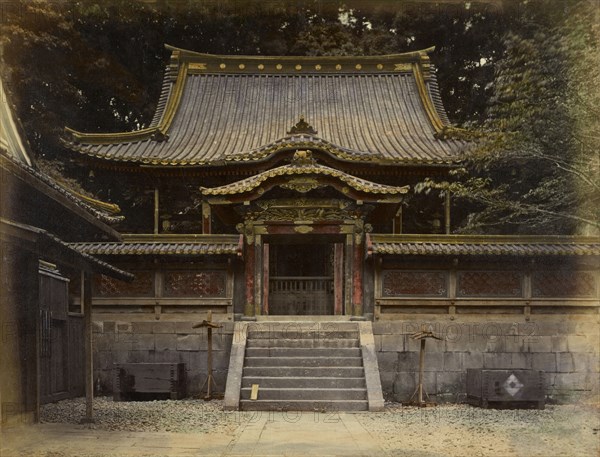 Gateway Kurohozon, Shiba; Felice Beato, 1832 - 1909, Shiba, Japan; 1863 - 1868; Hand-colored Albumen