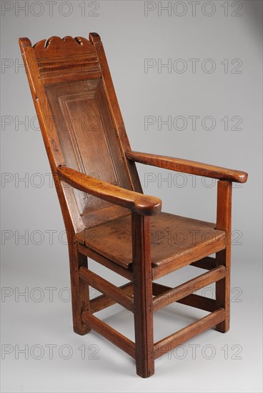 Oak chair, chair furniture furniture interior design oak wood pear wood, High backrest double lines under the trapezoidal seat