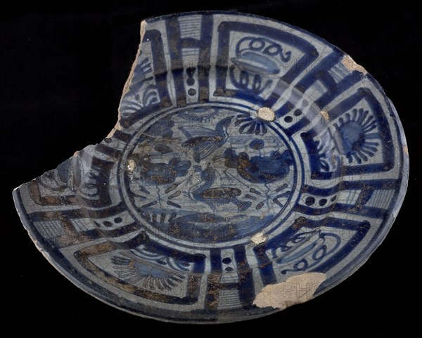 Majolica plate, blue on white, bird in Chinese garden, Wanli style, plate dish crockery holder earth discovery ceramics