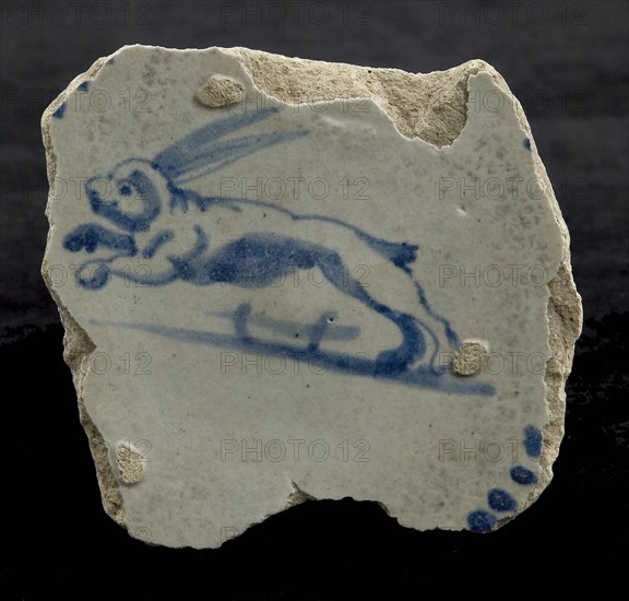 Fragment majolica dish, blue on white, jumping hare on little piece with fence, plate dish crockery holder soil find ceramic