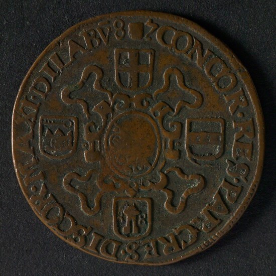 Presence medal of the States of Utrecht, penning footage copper, the coat of arms of the States of Utrecht with helmet