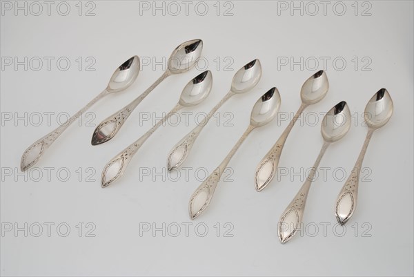 Silversmith: Laurens Koster, Eight teaspoons with master mark LK, teaspoon table spoon equipment silver, rolled engraved mashed