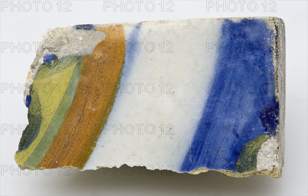Fragment polychrome tile, yellow shard, wall tile tile footage soil find ceramic earthenware glaze lead glaze, baked Fragment