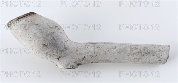 White clay pipe, unnoticed, stem decorated with fleur de lis stamps ...