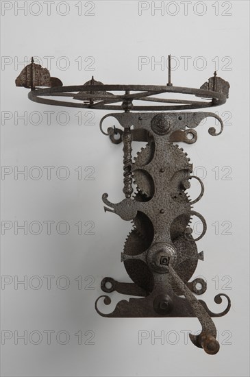 Wrought iron roasting spit, roasting spit equipment iron, Rotterdam country house De Heuvel kitchen roasting