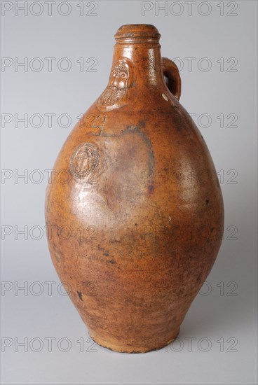 Large bearded jug with cartouche and capacity measure, dated, Bartmann juggeruik tableware holder soil find ceramic stoneware