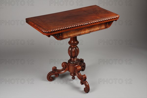 neo baroque game table, game table table furniture interior design wood mahogany oak wool iron, Pressure worked column