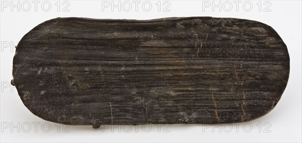 Wooden bottom of chip box, elongated with semicircular ends, box holder soil find wood, w 5.4 sawn Wood bottom of chip box