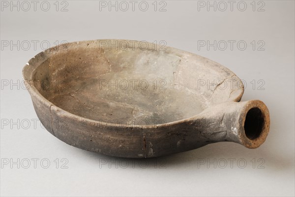 Pottery saucepan with hollow stem and curved bottom, gray earthenware, saucepan casserole dishes holder utensils earthenware