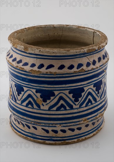 Large majolica ointment jar with blue decor on white fond, low and wide model, albarello holder soil find ceramic earthenware